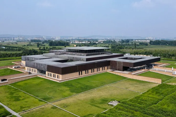 Erlitou Xia Capital Site Museum and its grounds, Luoyang · 洛阳二里头夏都遗址博物馆