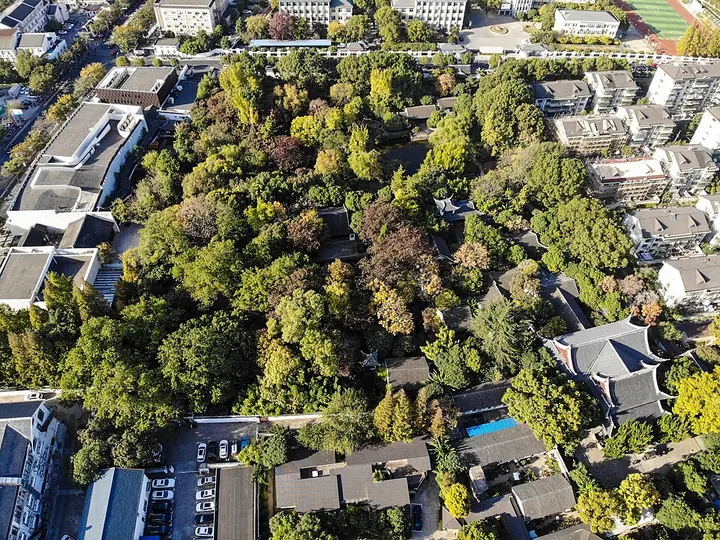 Qiuxia Garden seen from above, Jiading · 嘉定秋霞圃俯瞰