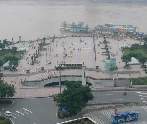 Historic view of Chaotianmen Square and wharves · 朝天门广场与码头旧貌