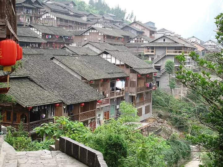Traditional hillside houses at Gongtan old town in Youyang Tujia and Miao Autonomous County. Photo: Taken on 13 June 2012.