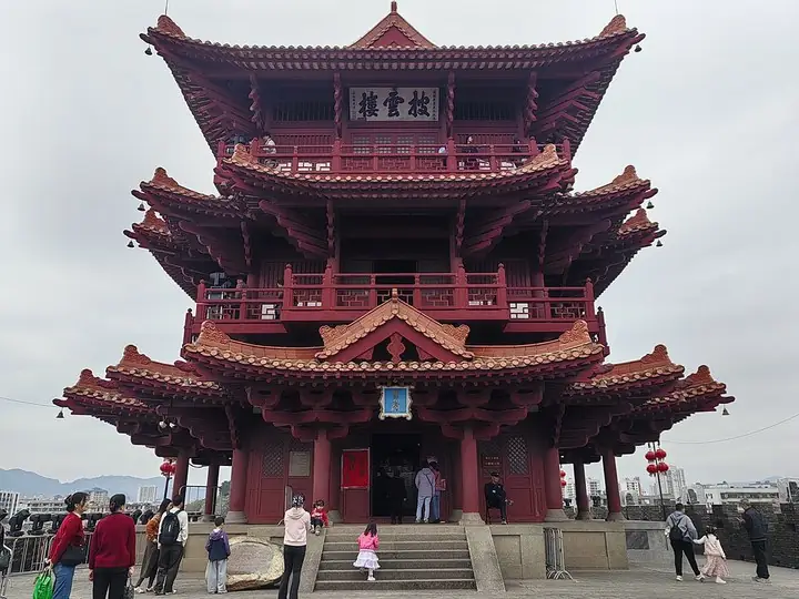 Piyun Tower, Zhaoqing · 肇庆披云楼
