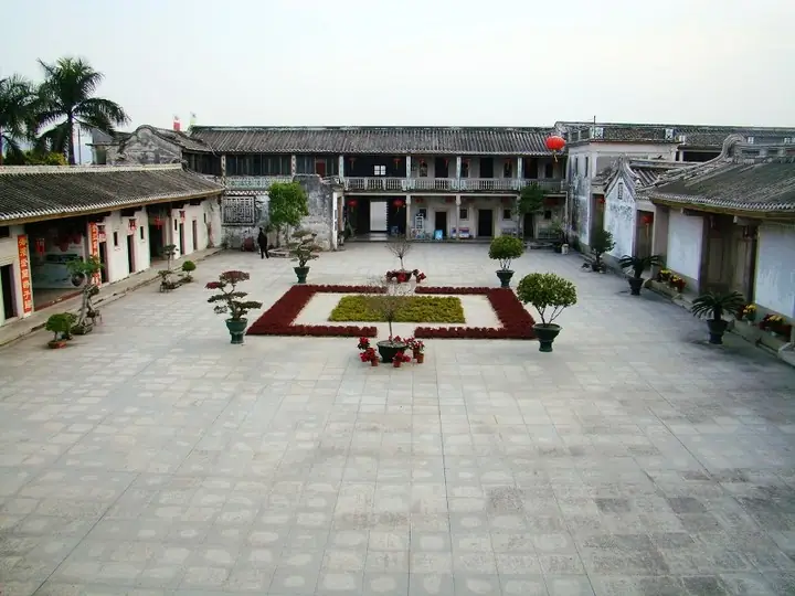 Courtyard of Chen Cihong former residence, Shantou · 汕头陈慈黉故居庭院
