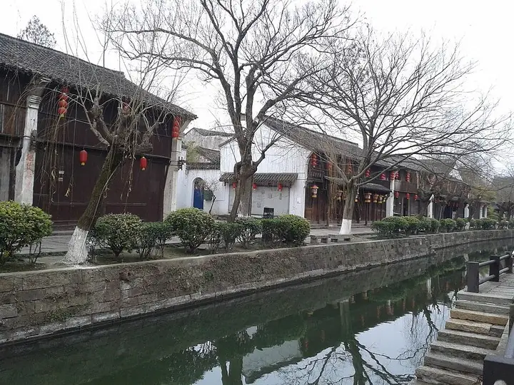 Canal-side buildings of Yuehe Street, Jiaxing · 嘉兴月河历史街区河岸建筑