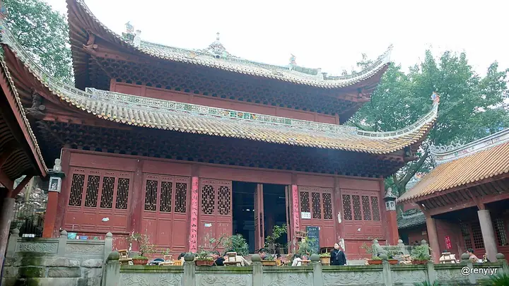 Dacheng Hall of the Bishan Confucian Temple in Bishan District, Chongqing.