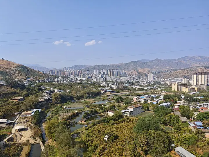 The Renhe urban area and nearby green spaces in Renhe District, Panzhihua.
