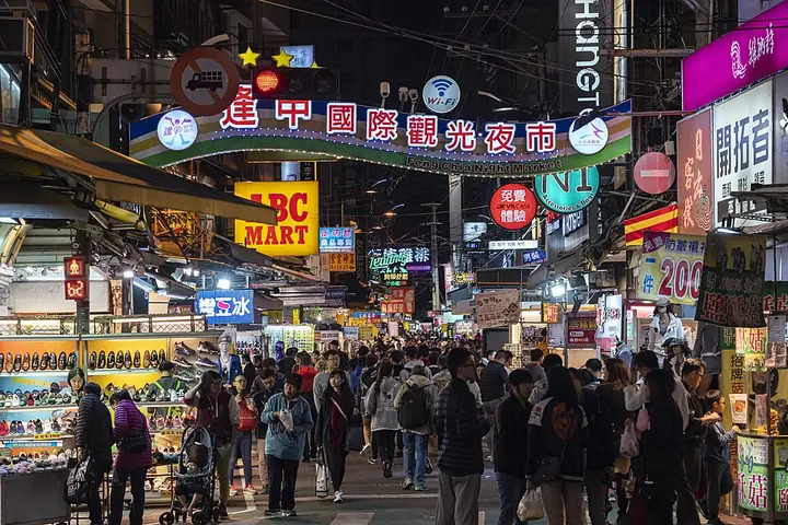 Fengjia Night Market in Taichung