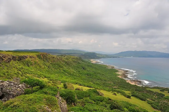 Coastal cliffs viewed north from Longpan Park