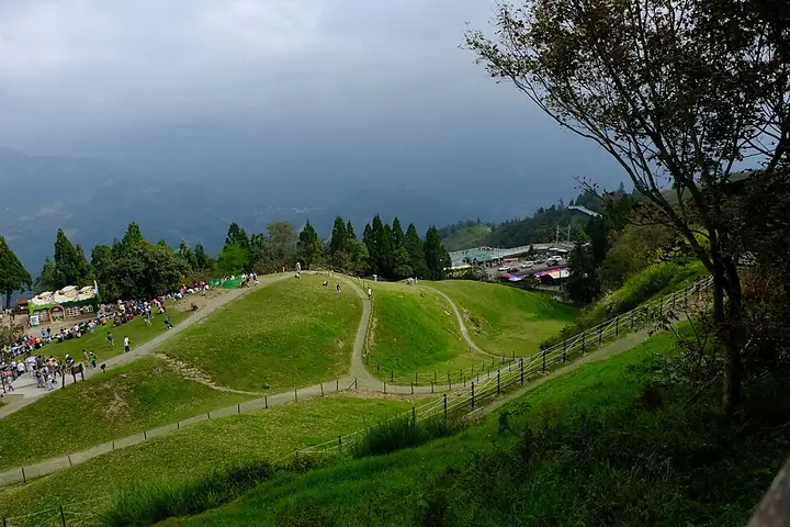 Green Green Grassland at Cingjing Farm · 清境农场青青草原. Shown locality: Cingjing Farm, Nantou County. Source-recorded photograph date: 2018-09-22 02:30:01.