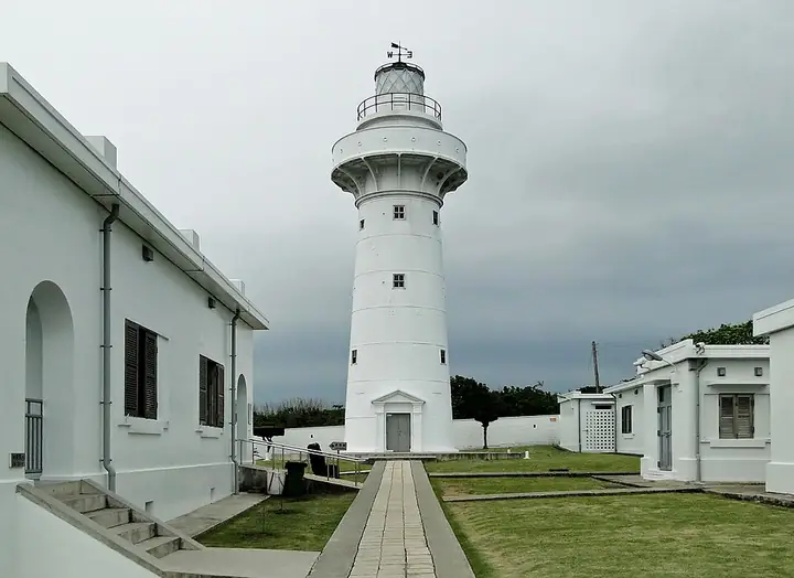 Eluanbi Lighthouse and courtyard