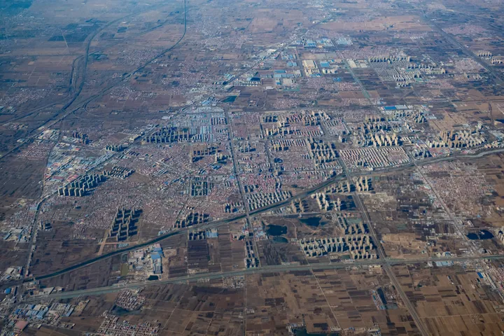 Aerial photograph of streets and buildings in Bazhou, Hebei