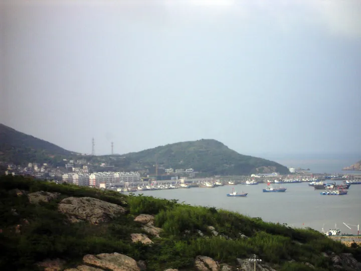 Fishing boats in Shengsi County's harbour, Zhoushan