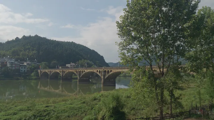 Bridge crossing a river at Jianyang, Nanping