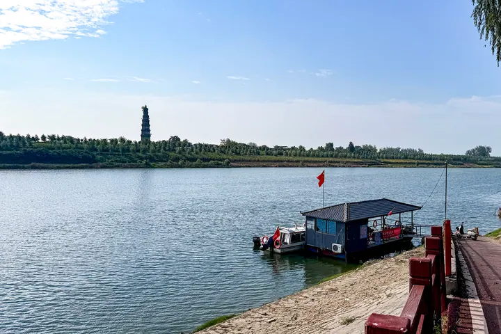 River ferry and pagoda in Shangshui County