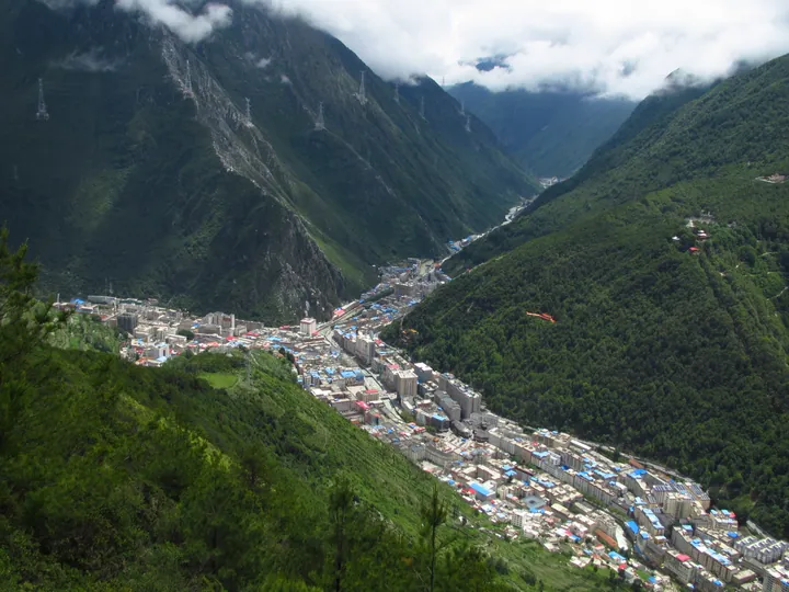 Aerial view of Kangding town in its valley, Sichuan