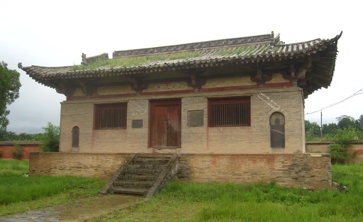 Ancient wooden temple hall with a sweeping tiled roof, Guangrenwang Temple