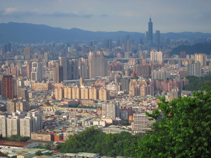 Skyline view of Taipei and Zhonghe District from Hongludi Temple