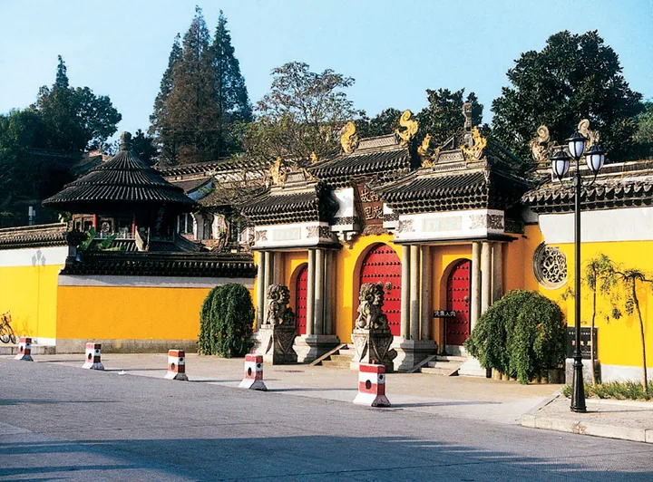 Ornate yellow-walled gate of the Xi Shi's Hometown scenic area