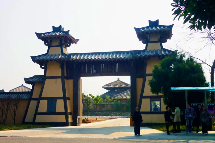 Ornamental gate at the Xiangshan Global Studios film set