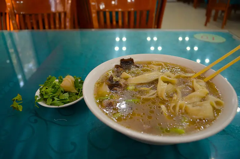 Reference photo for Fangcheng Huimian Noodle Soup · 方城烩面同类菜品参考照片