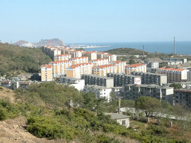 Representative view in Longgang District · 龙港区代表景观：望海寺海岸小城 - panoramio