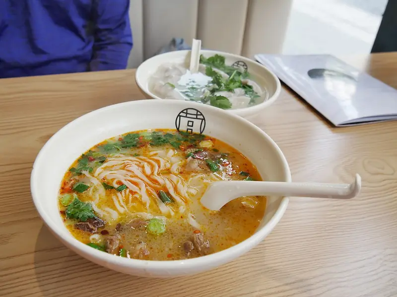 Reference photo for Nanjiang Yellow Goat Soup · 南江黄羊汤同类菜品参考照片