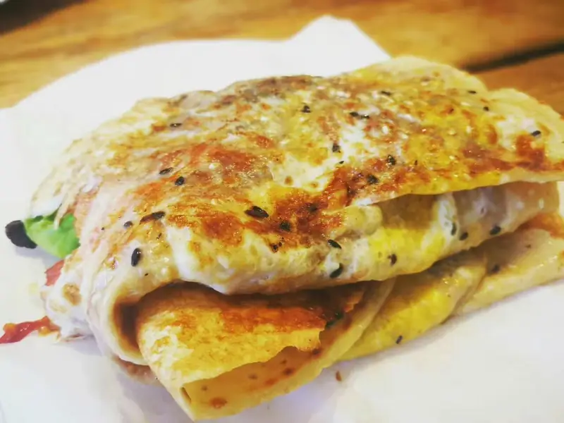 Reference photo for Rizhao Thin Griddle Pancakes · 日照煎饼同类菜品参考照片