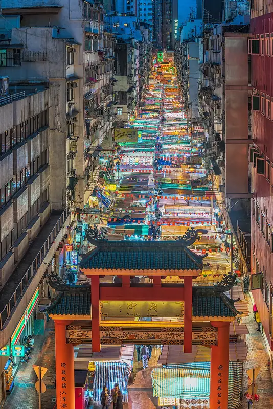 Temple Street and Yau Ma Tei (庙街与油麻地)