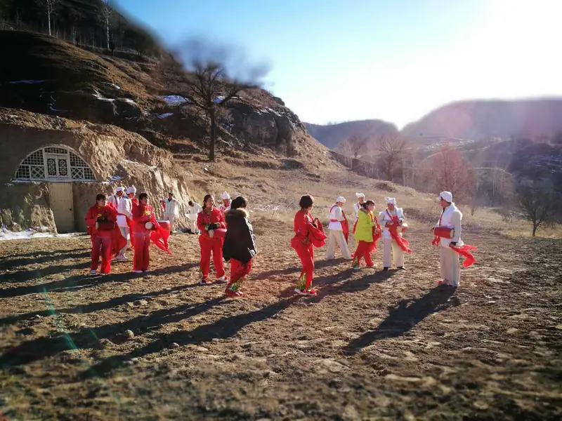 Representative view in Ansai District · 安塞区代表景观：Waist drums in Ansai