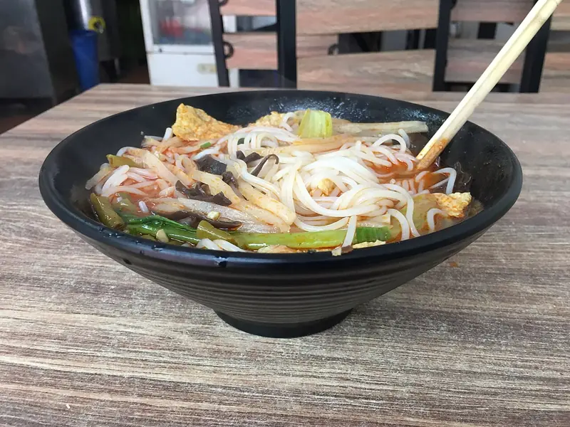 Reference photo for Laibin River Snail Rice Noodles · 来宾螺蛳粉同类菜品参考照片