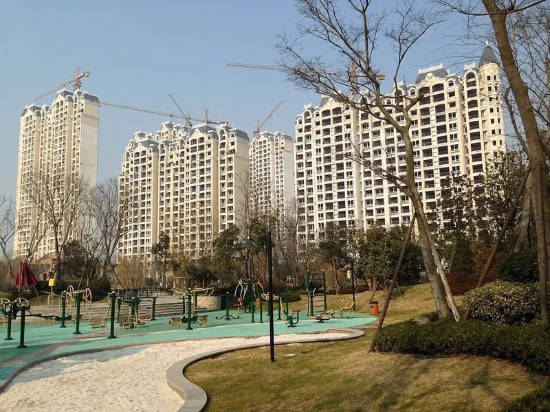 Representative view in Lai'an County · 来安县代表景观:滁州碧桂园城市花园健身设施 - panoramio