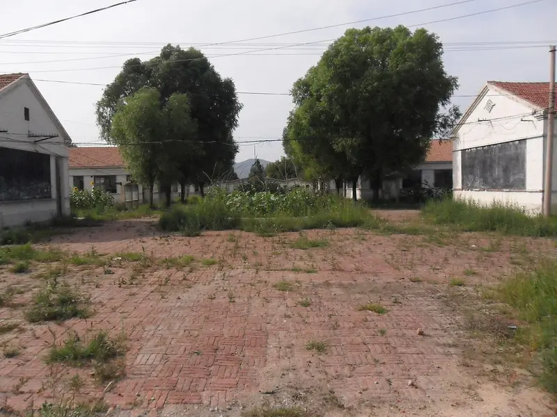 Representative view in Ningcheng County · 宁城县代表景观：她的母校 - panoramio
