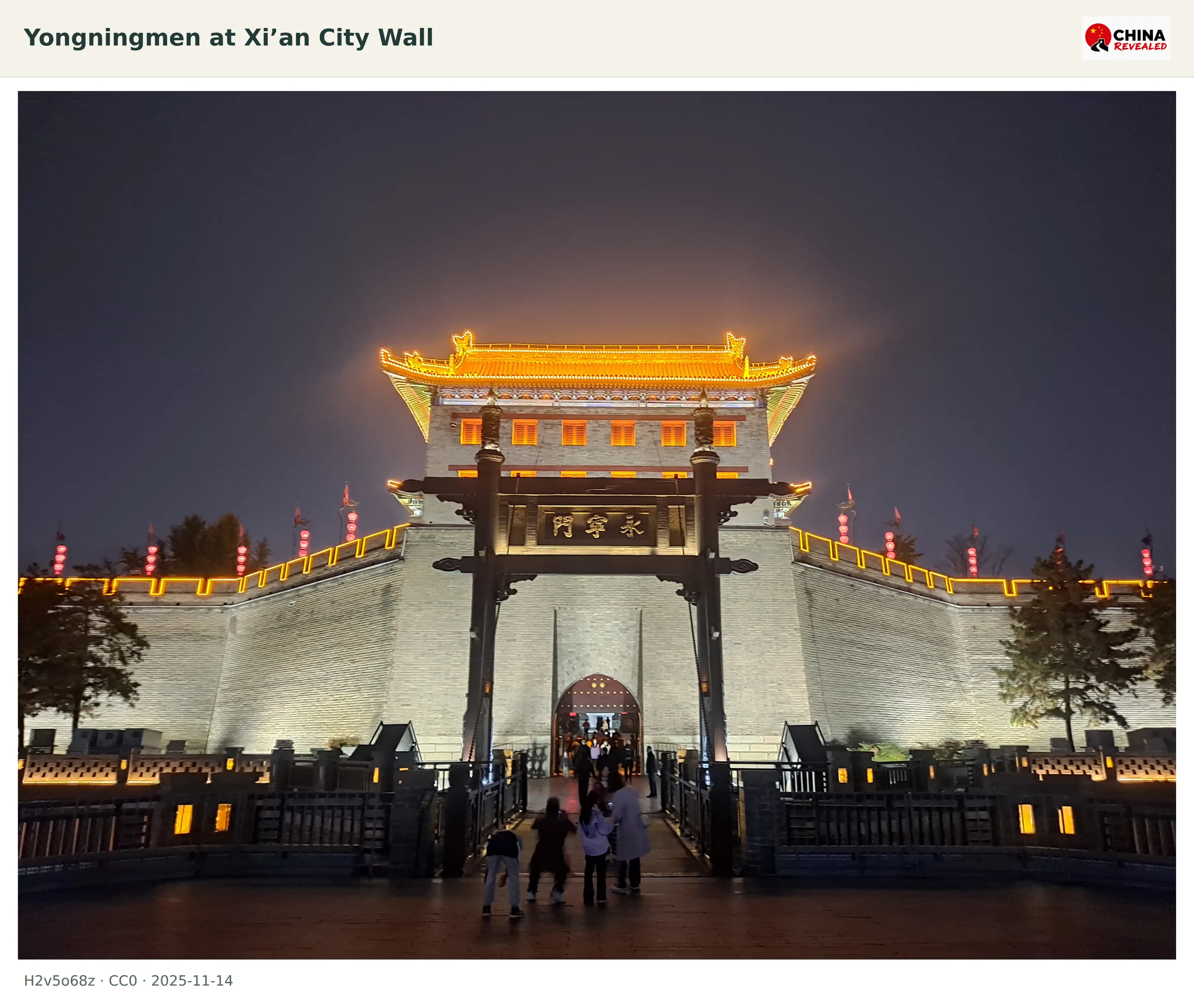 Illuminated Yongningmen gate and the city wall in Xi’an